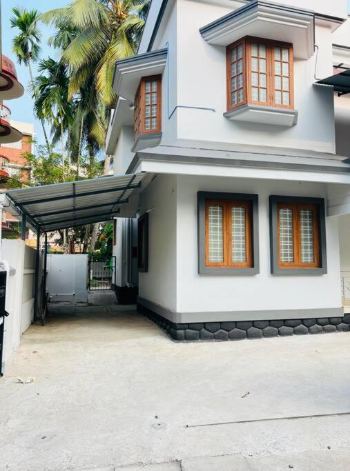 Home In Guruvayur-3 Bedroom 外观 照片