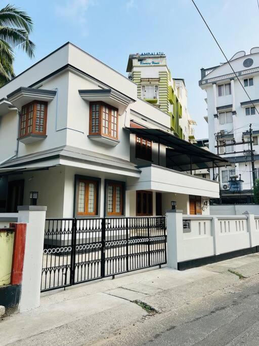 Home In Guruvayur-3 Bedroom 外观 照片