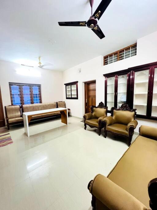 Home In Guruvayur-3 Bedroom 外观 照片